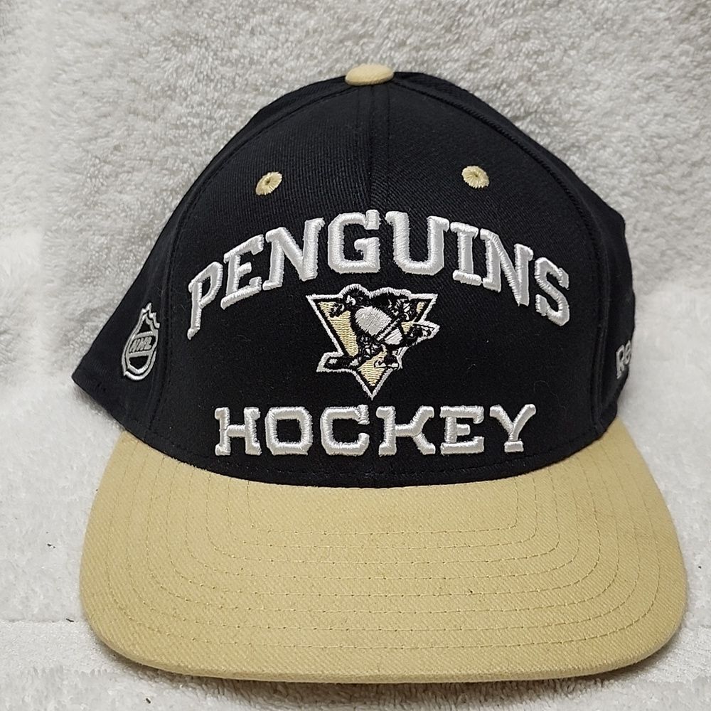 Reebok Pittsburgh Penguins L/XL Stretchfit Hat - New